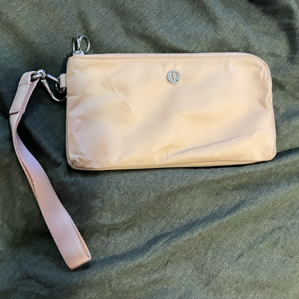 Lululemon Althletica- Curved Wristlet Pink
